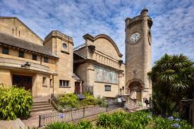El Tiempo en Altura: La Torre del Reloj en el Museo Horniman