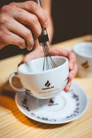 Cafés Candelas - Preparación Perfecta de Té Chai Latte